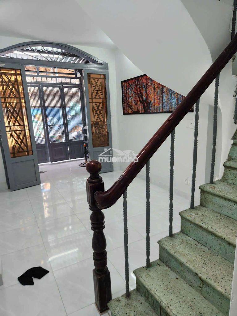 Cho thuê nhà nguyên căn hẻm nguyễn tất thành, quận 4