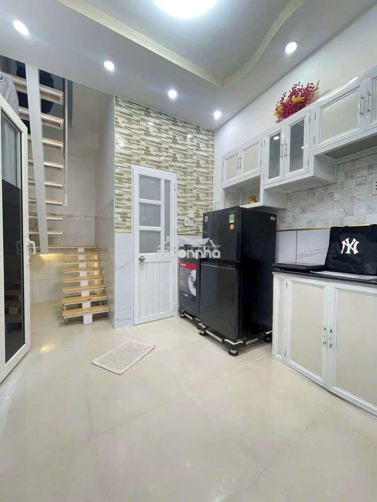 Chuyển chỗ ở , bán nhà đẹp 2t, 2pn + nội thất , 34m2 ,pháp lý rõ ràng