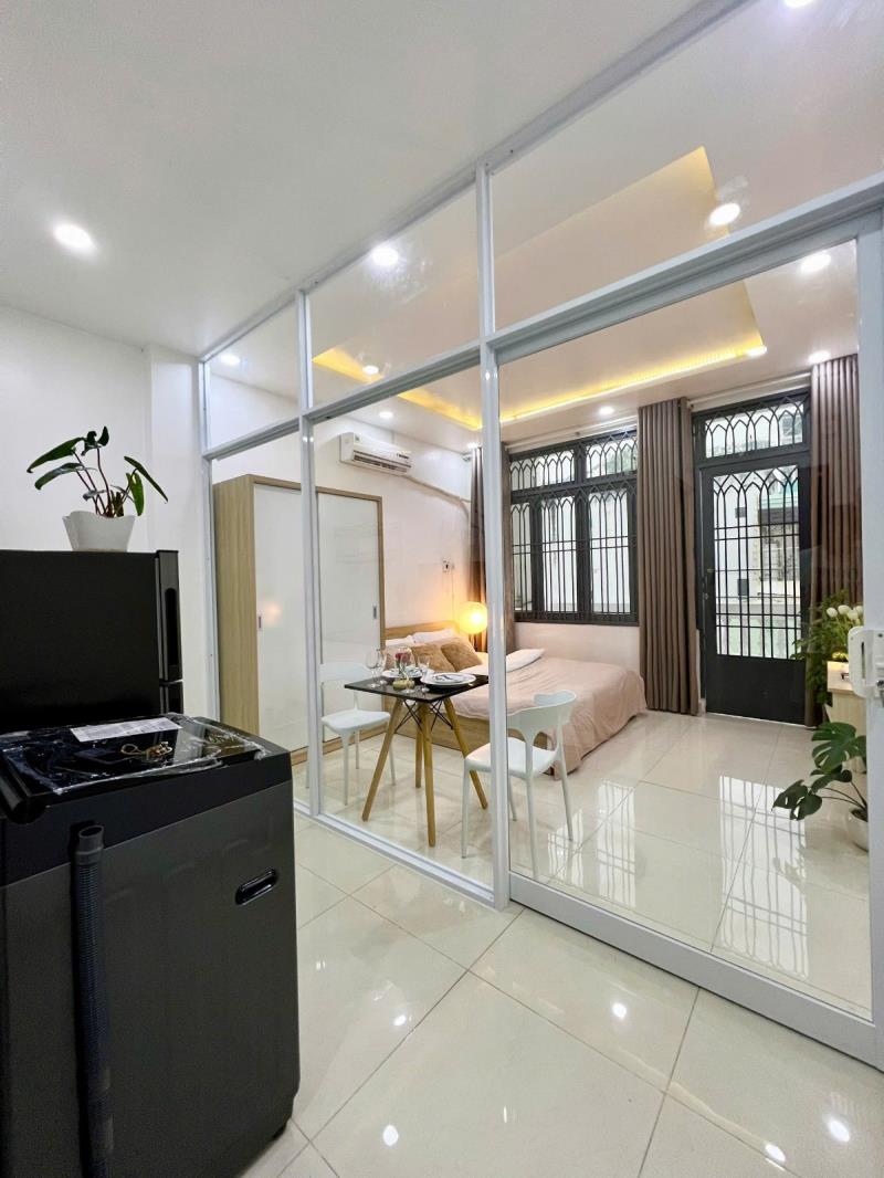 Cho thuê căn hộ 1pn- ban công quận 10
