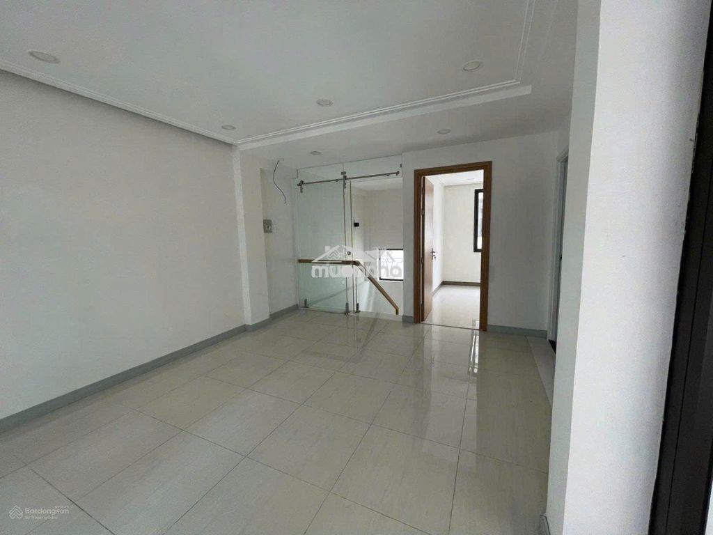 Cho thuê nhà phố liền kề hado khu nội bộ. dt: 5,5 x 13m, 4 tầng, 5pn. - Ảnh 3