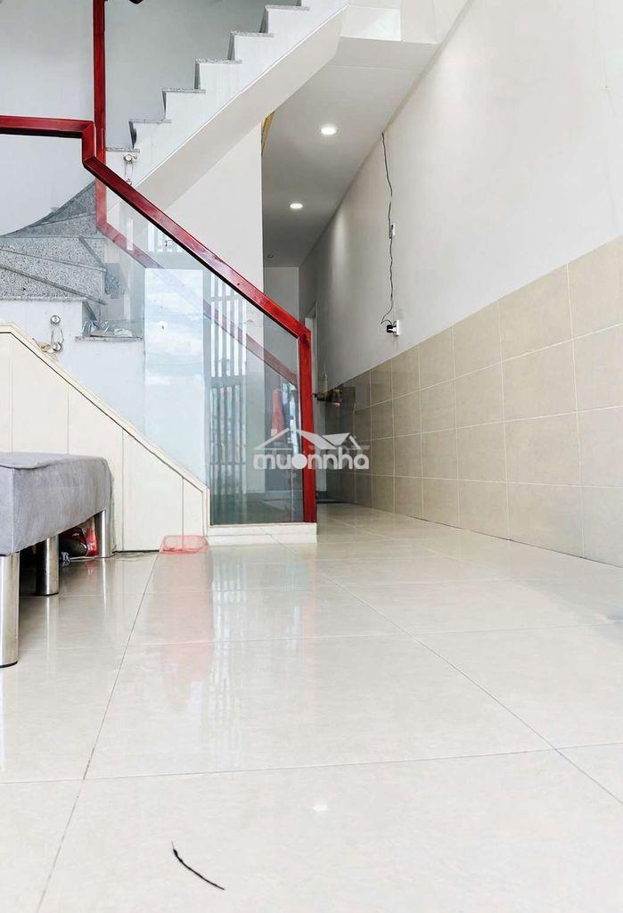 Bán nhà 3 tầng 32m2 bình tân giáp tân phú hẻm an ninh - Ảnh 2