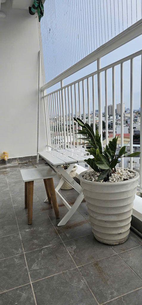 Bán chung cư 8x đầm sen đường tô hiệu 48m2, ban công phòng khách rộng