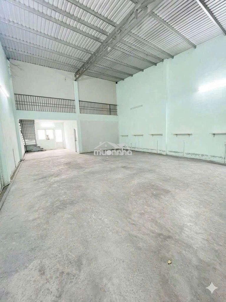 Cho thuê kho 8x18m gác lửng 2pn 2wc y hình hxt ngay tây thạnh - Ảnh 2