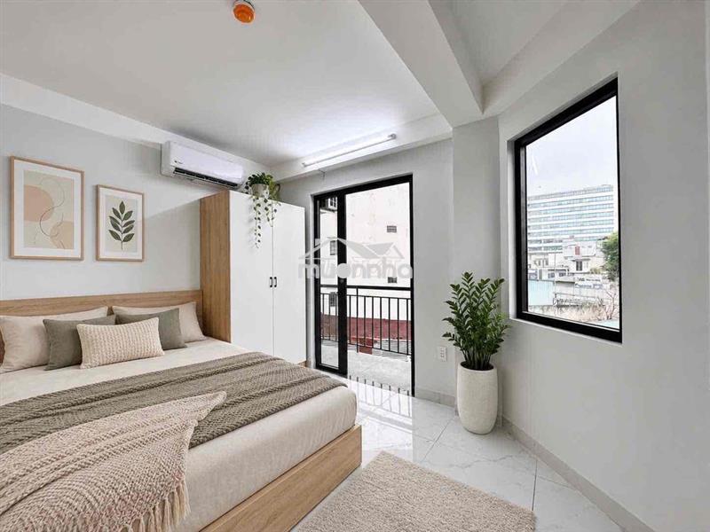 Studio cửa sổ trời full nội thất mới 100%_nguyễn oanh qgv_thang máy