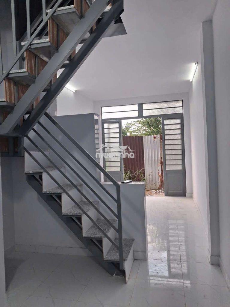 Nhà bán 3x8 m gác suốt - Ảnh 2