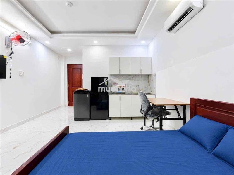 Cho thuê căn hộ máy giặt riêng full nội thất tại lạc long quân