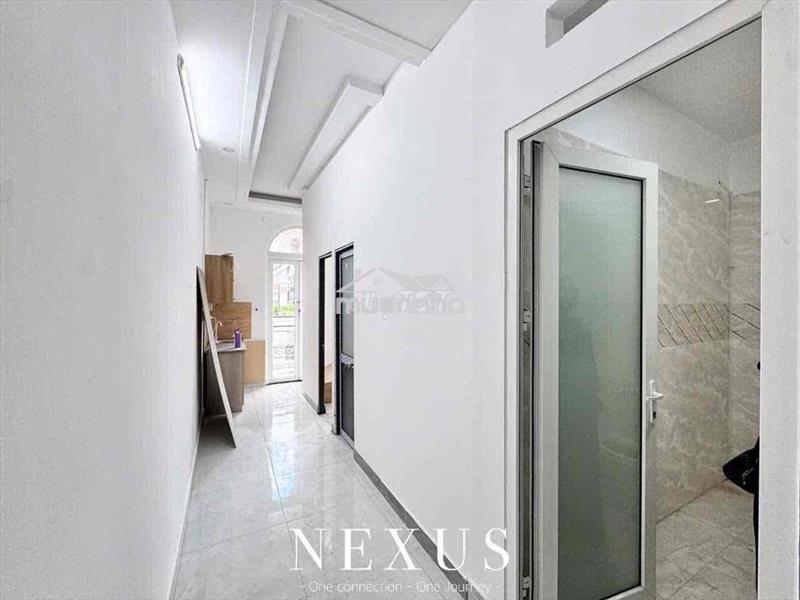 Cho thuê 2 phòng ngủ ban công mới xây gần emart phan huy ích