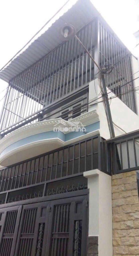 Cho thuê nhà 4 x16 đúc lầu 2 phòng ngủ 2wc hẻm 369// phạm văn chiêu gv