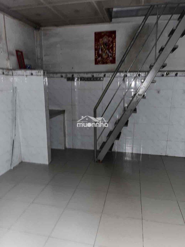 Nhà hẻm ngay chợ bình tiên - Ảnh 2