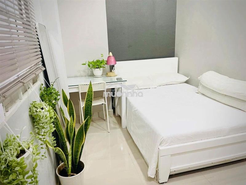 25tr, nhà đẹp hxh 50m2 | 3 tầng - vòng xoay bến thành, giá trị dv cao