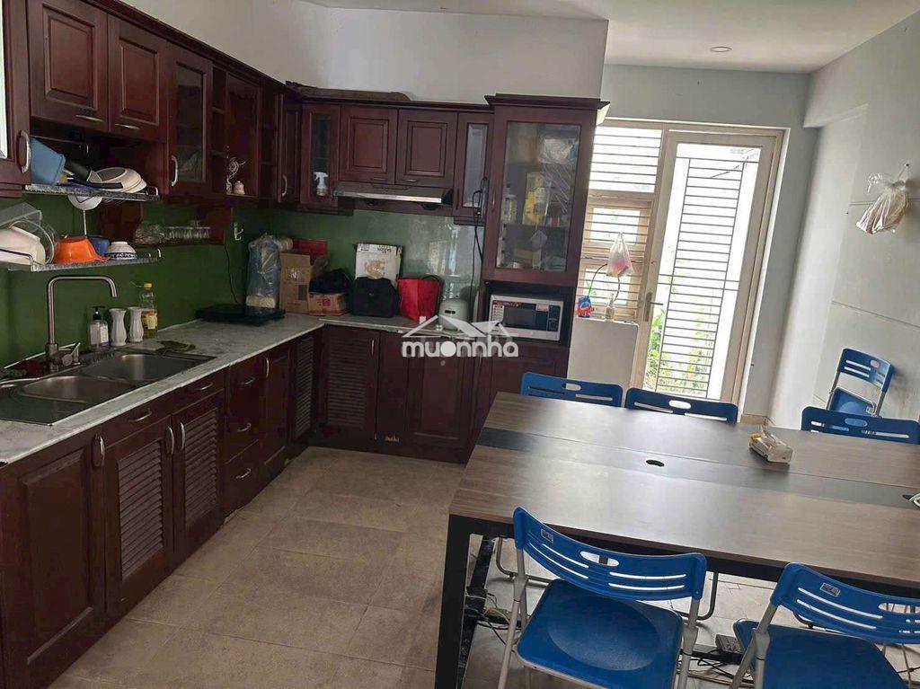 Nhà 2 lầu 4pn hẻm xe hơi đường lâm văn bền - Ảnh 2