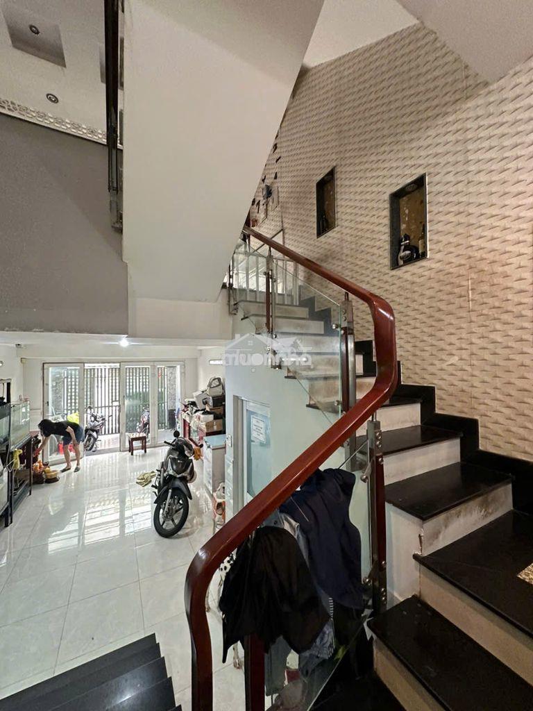 Cho thuê nhà nguyên căn hẻm 803 htp