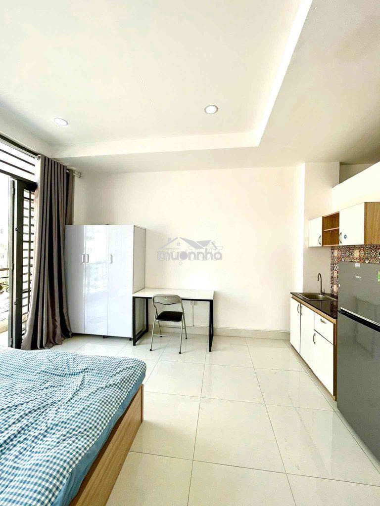 Phòng ban công cho thuê tại trần văn đang quận 3 gần đường lê văn sỹ - Ảnh 2