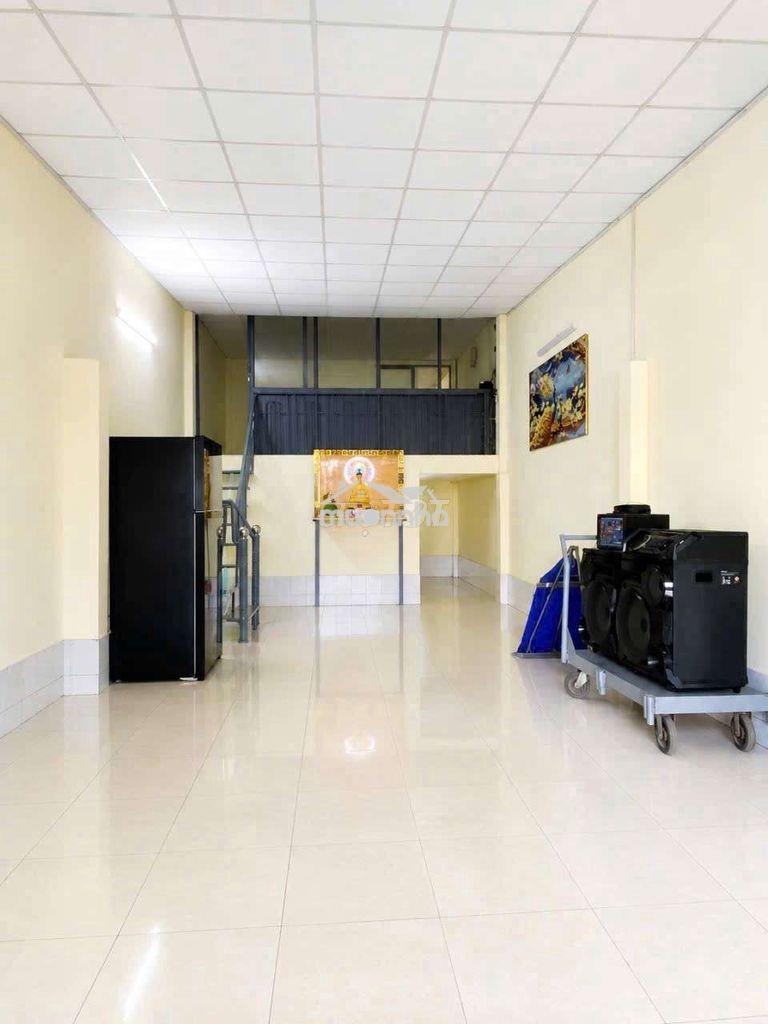 Chỉ hơnn4 tỷ , 4.5 x 16m , 2 tầng , đường 8m thông , gần ngã tư bốn xã - Ảnh 3