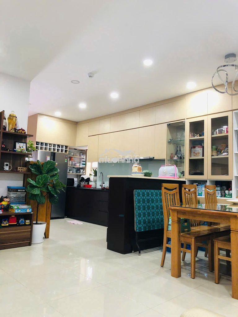 Chung cư hoa sen đường lạc long quân 65m2, 2 phòng ngủ