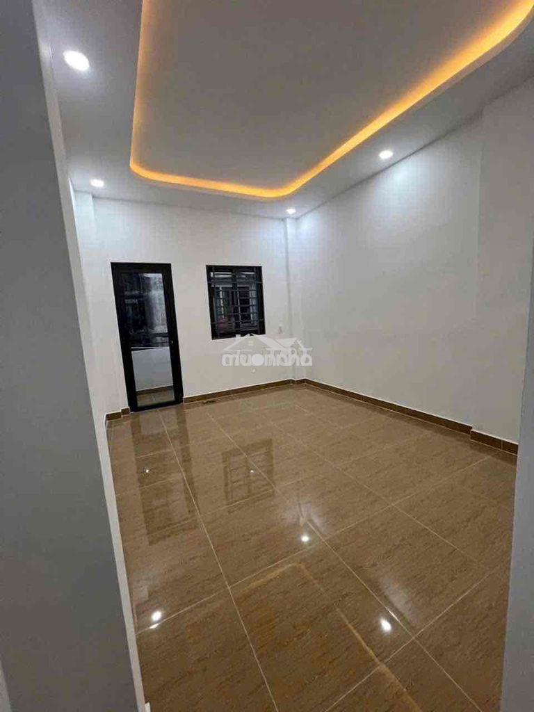 Cho thuê nguyên căn hxh trệt 1 lầu. gần chợ phạm văn bạch - Ảnh 4
