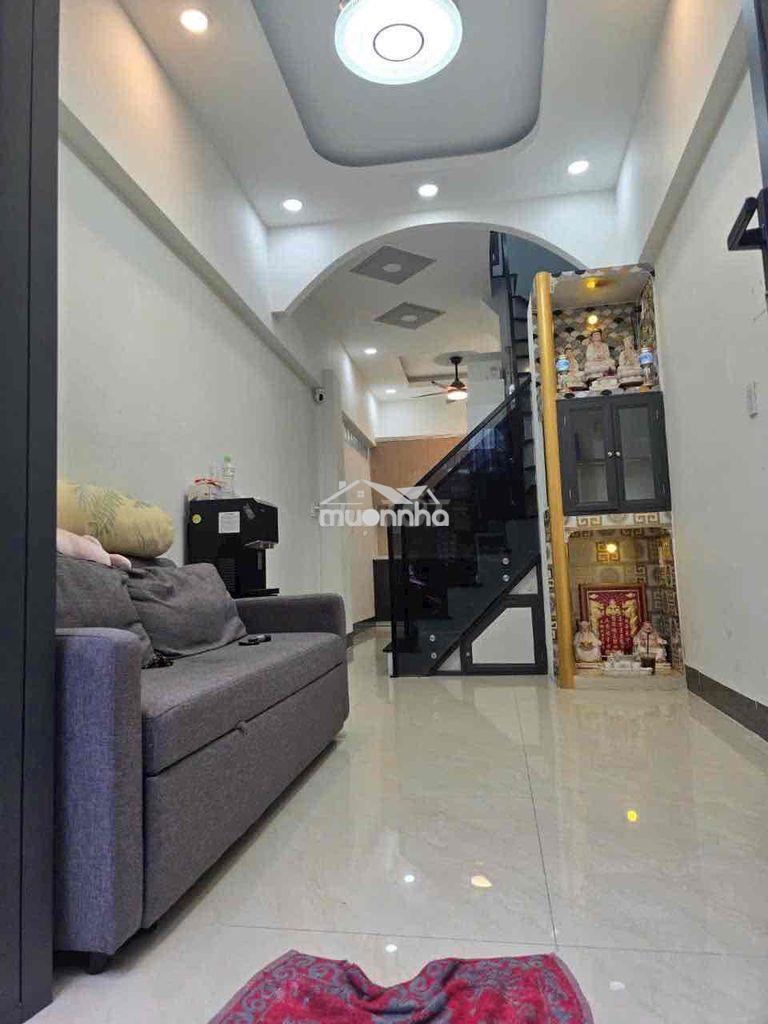 Nhà 1 trệt, 1 lầu 2 phòng ngủ , 2 tollet, phòng khách nhà bếp đẹp mỡi - Ảnh 2
