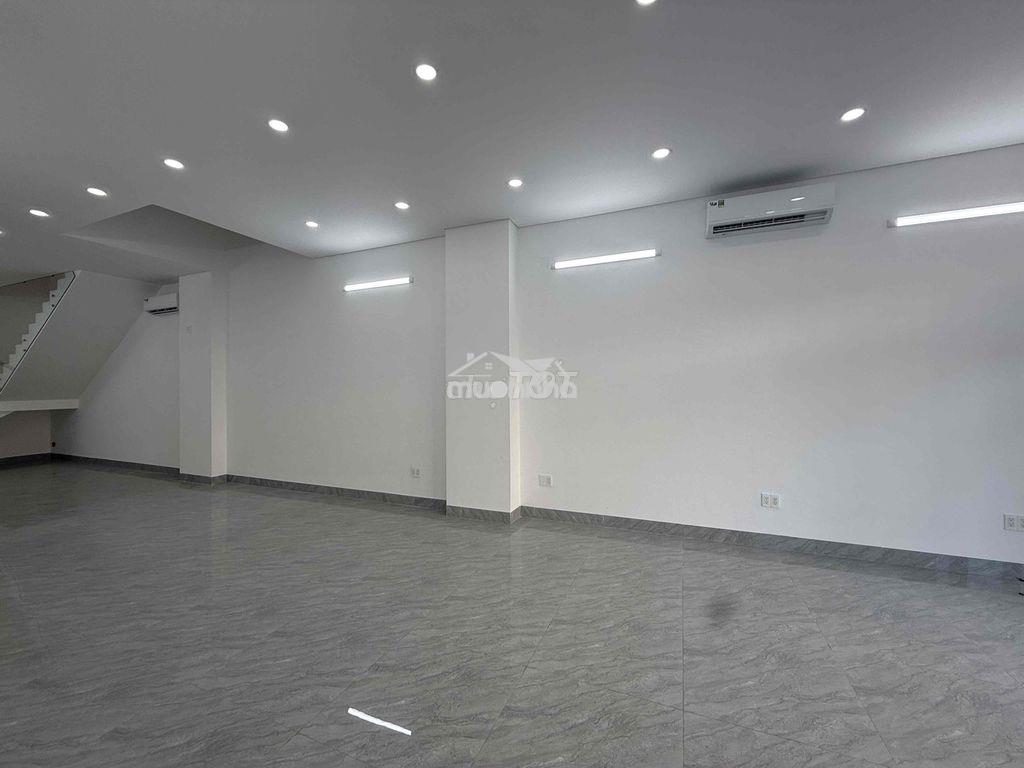 Cho thuê nhà phố cityland park hill 1 trệt 4 lầu + thang máy giá 60tr - Ảnh 2