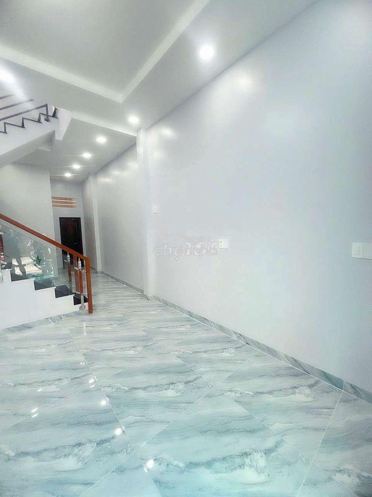 Bán nhà 3 tầng tại p12 q6 - Ảnh 2