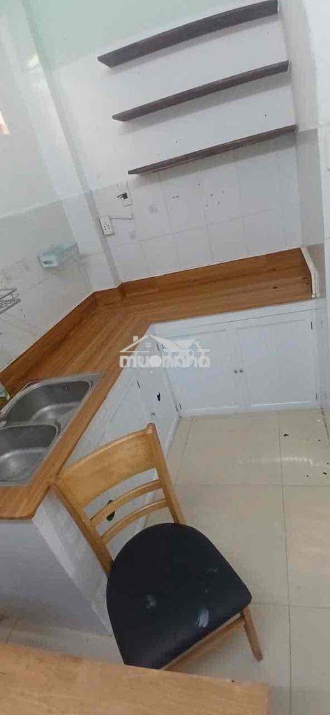 Cho thuê nhà đường cmt8 p10 q3 - 1 trệt 1 lầu, 2pn 2vs